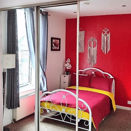 Double Room Lgbt London Exterior photo