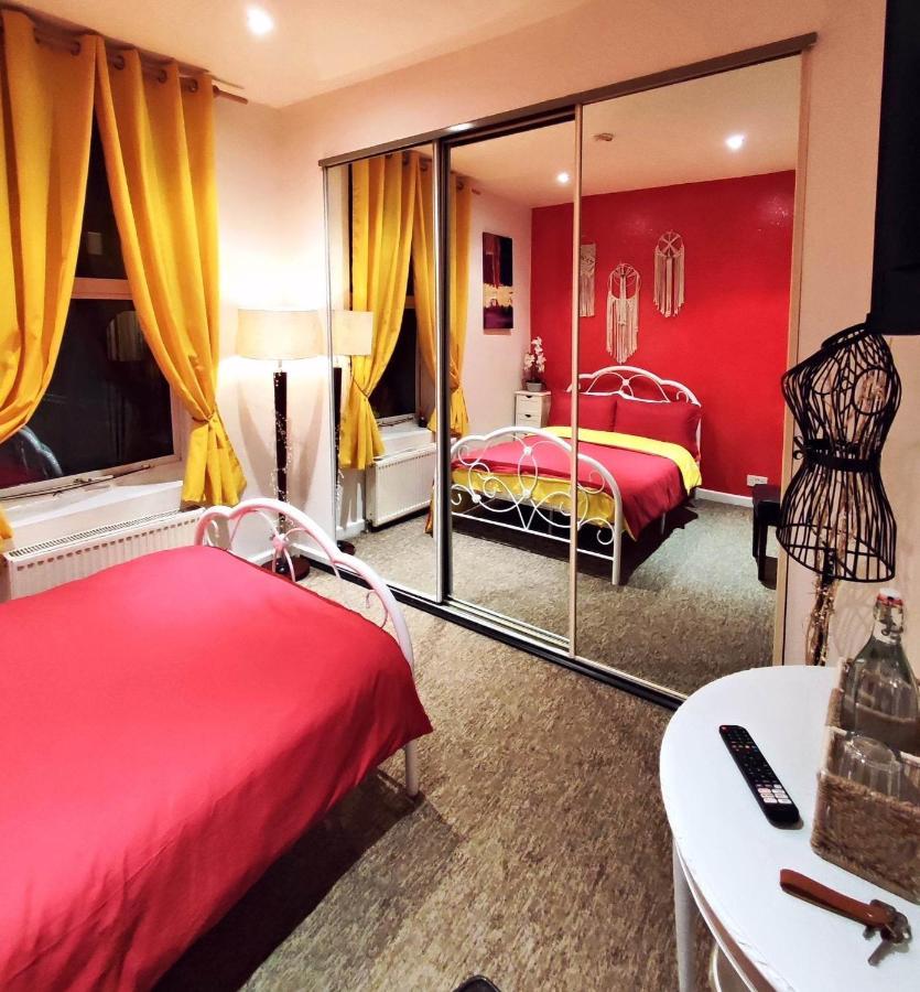 Double Room Lgbt London Exterior photo